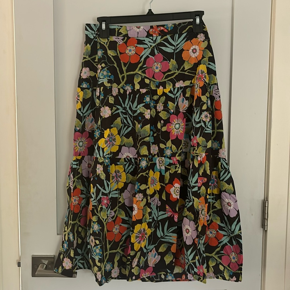 J.Crew Skirt collaboration with Liberty Fabrics, zipper in back. Has lining.